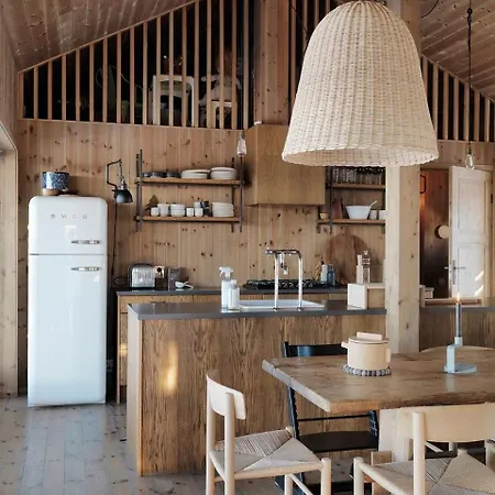 Unique With Great Natural Materials Holiday home Oyer