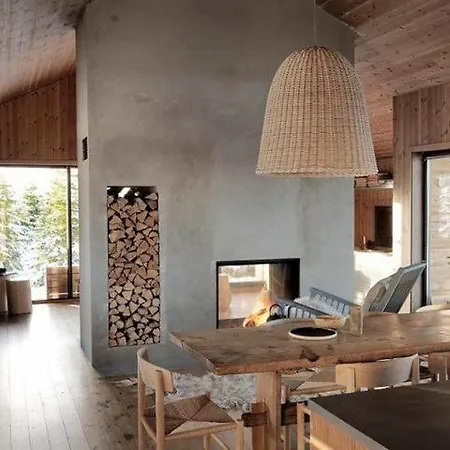 Feriehus Unique With Great Natural Materials *